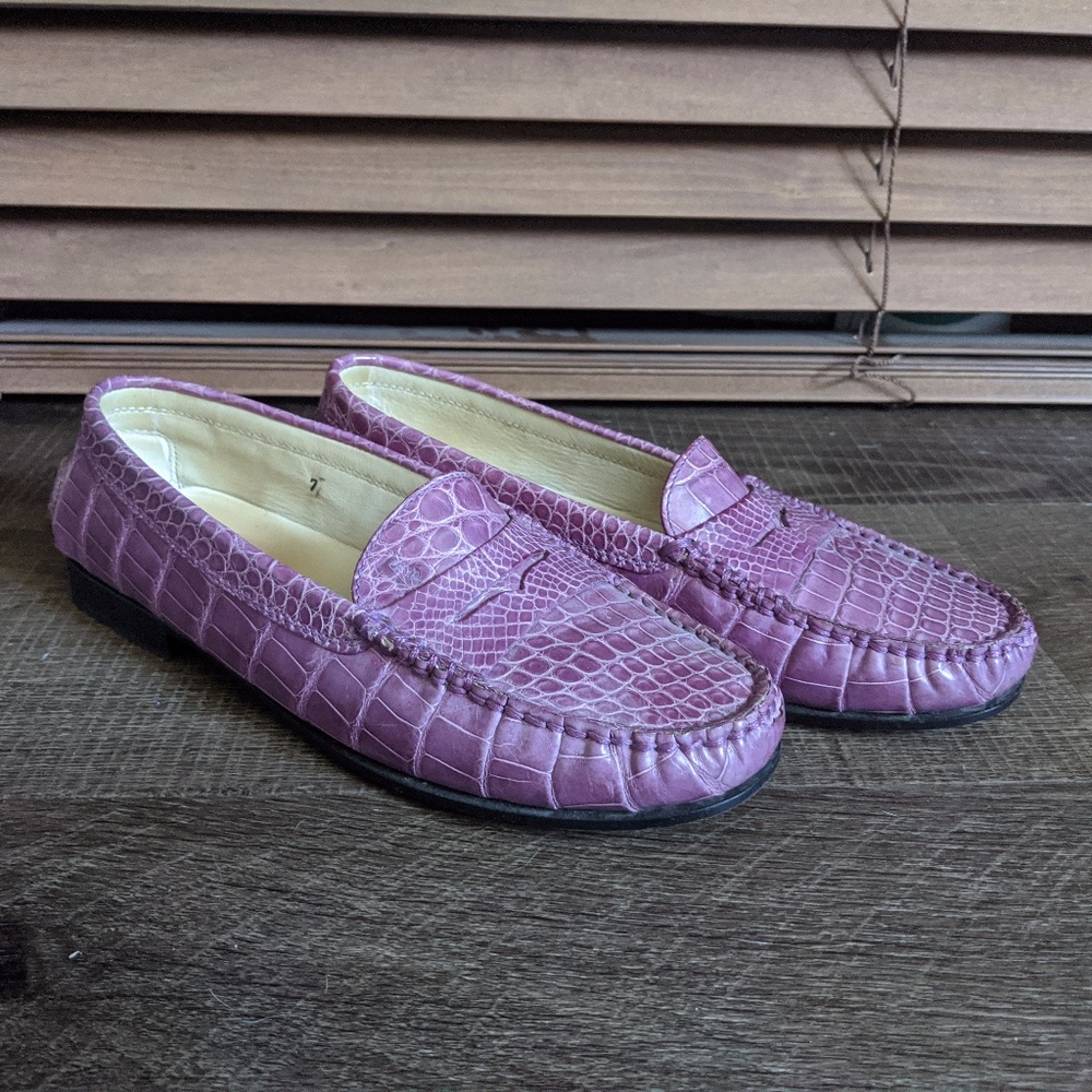 Tod's Gommini Croc Embossed Leather Loafers